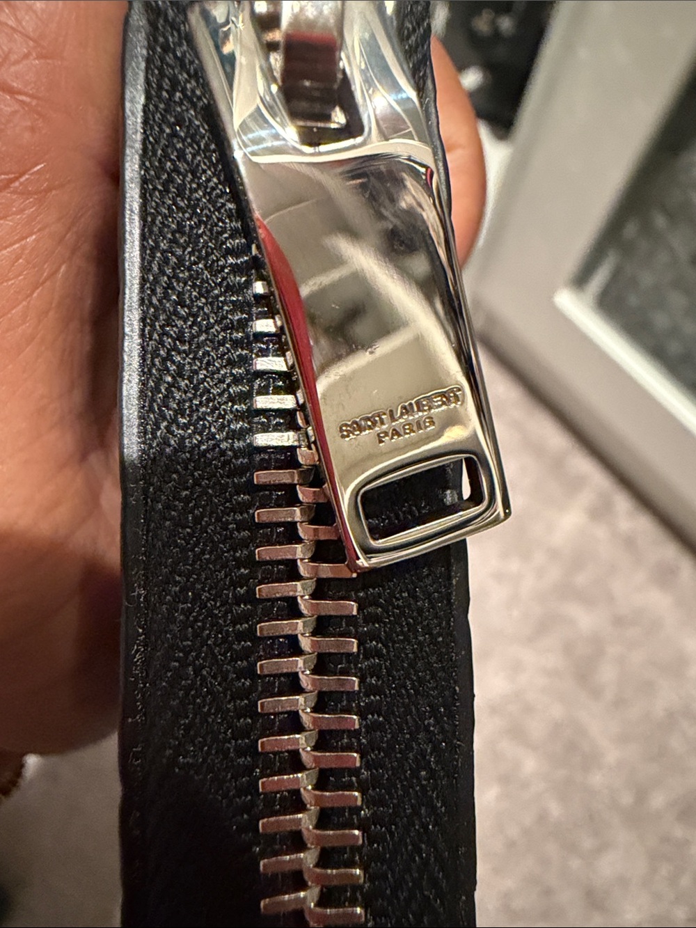 YSL Saint Laurent Black Croc-Embossed Zip Around Wallet with Silver YSL Logo - Picture 4 of 10